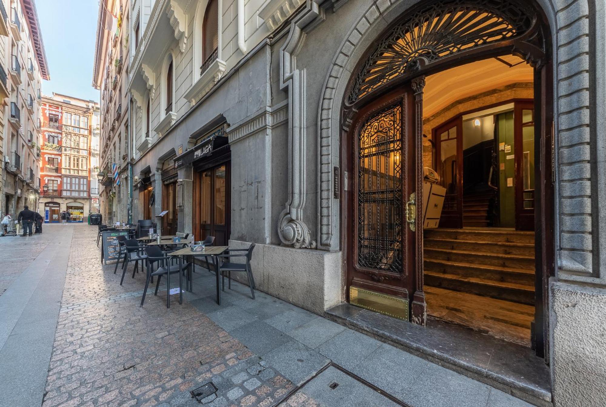 Apartamento En El Mismo Corazon Del Casco Viejo Bilbao Eksteriør billede